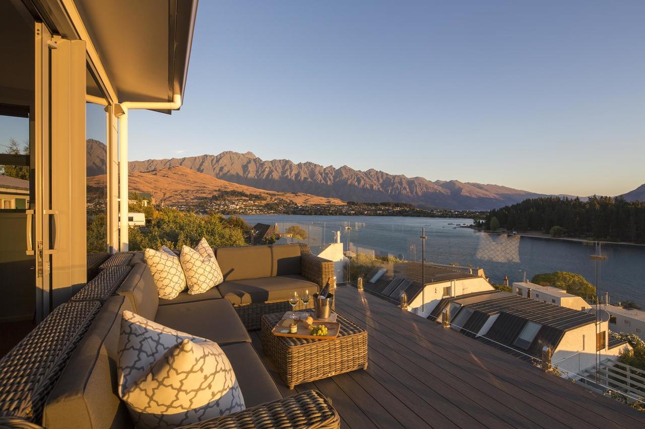 Lakefront Luxury By Amazing Accom Queenstown Dış mekan fotoğraf